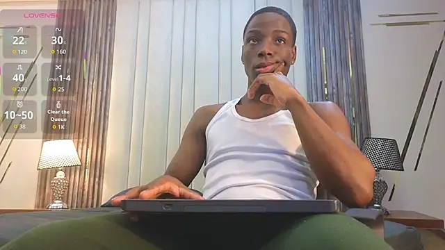 CharlesBrown  online show from October 31, 2025, 12:06 pm