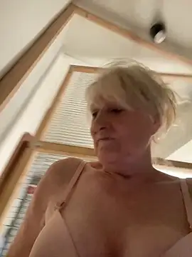 SexyKato001 online show from September 22, 2025, 9:11 am