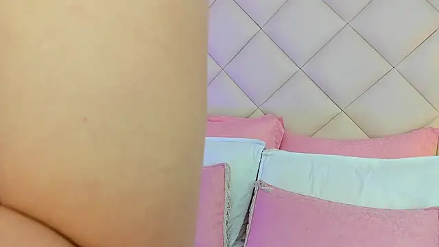 LilBoonew online show from December 3, 2025, 12:36 pm