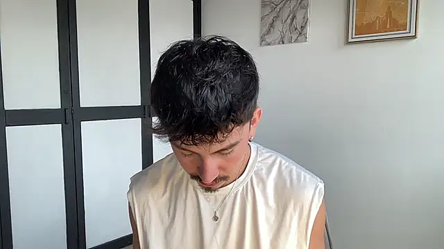 sweettaaron01 online show from February 17, 2026, 6:36 pm