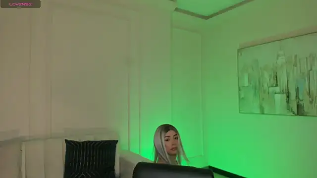 IsabellaMoreau online show from February 14, 2026, 7:54 pm