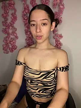 -rosi online show from June 10, 2026, 1:39 am