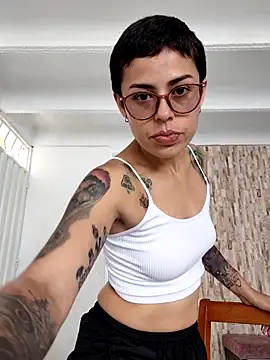 natt op online show from November 14, 2025, 6:28 pm