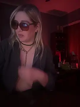 Granlady7 online show from April 21, 2026, 4:52 am