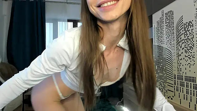 UnicornLand online show from October 18, 2025, 8:15 am