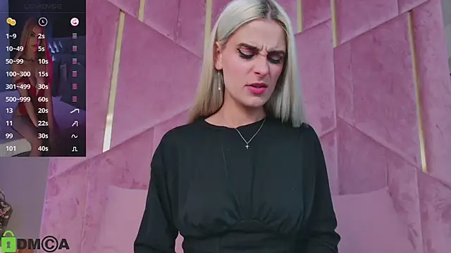 SelenaDaze online show from September 28, 2025, 3:45 am