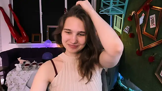 TessaMill online show from September 29, 2025, 5:34 am