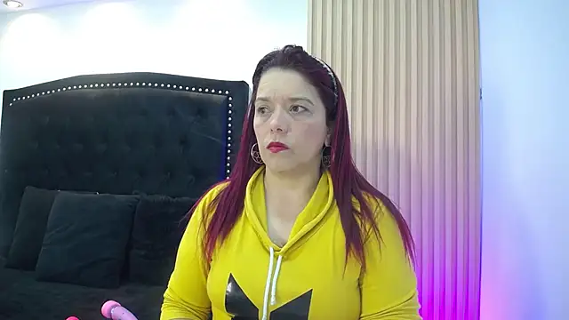Snapshot of VeronicaBlake chatting on May 2, 2026, 1:16 pm VeronicaBlake online show from May 2, 2026, 1:16 pm