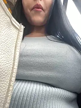 Snapshot of oh_nina chatting on September 19, 2025, 8:42 pm oh nina online show from September 19, 2025, 8:42 pm