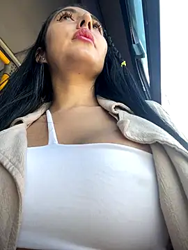 Snapshot of oh_nina chatting on September 28, 2025, 9:20 pm oh nina online show from September 28, 2025, 9:20 pm