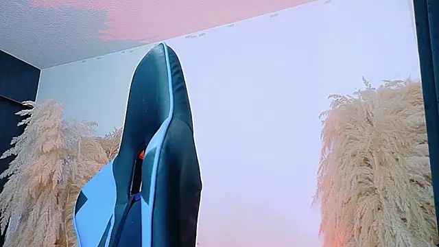 JulietaDavis online show from March 22, 2026, 9:34 am