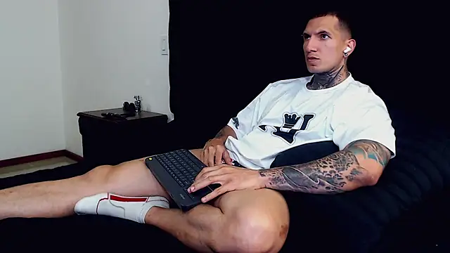 Shane Clay online show from October 6, 2025, 9:23 pm