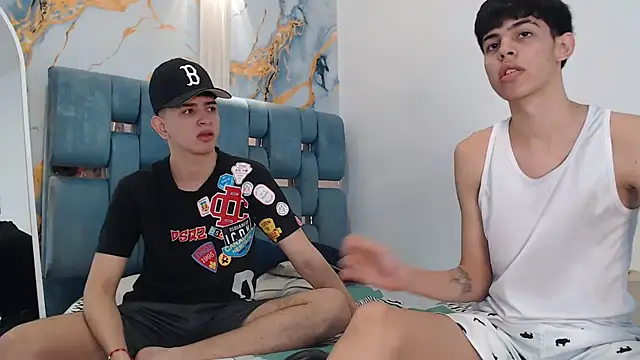 TWINKS FRIENDS online show from March 20, 2026, 1:27 pm