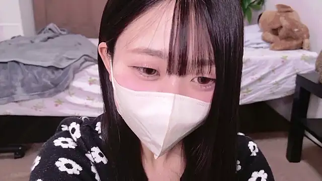 OSUSHI-CHAN online show from November 12, 2025, 3:45 pm