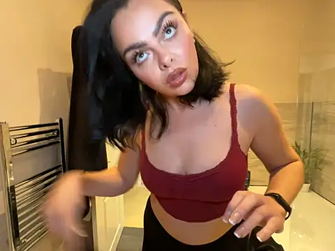 Snapshot of FrancescaXO chatting on March 15, 2026, 8:37 pm FrancescaXO online show from March 15, 2026, 8:37 pm