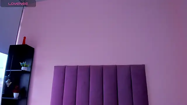 violet myerrs online show from January 12, 2026, 1:05 pm