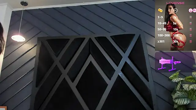 zoe martins  online show from October 24, 2025, 6:04 pm