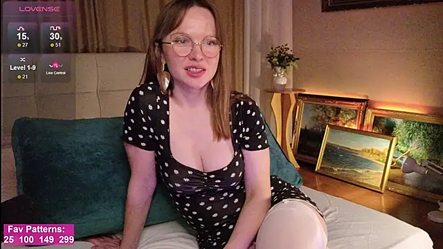 Snapshot of IkonaDidi chatting on November 4, 2025, 5:06 am IkonaDidi online show from November 4, 2025, 5:06 am