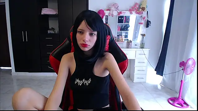 Elizabeth rose02 online show from September 23, 2025, 2:42 pm