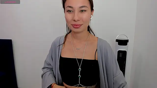 Snapshot of Kat__cat chatting on May 9, 2026, 7:13 am Kat cat online show from May 9, 2026, 7:13 am