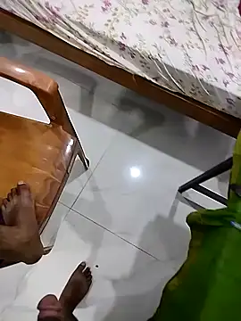 s     e    x    1233 online show from September 21, 2025, 3:02 pm