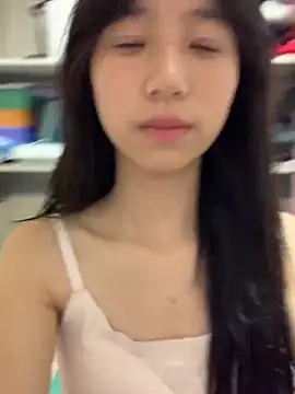 xiaotao-999 online show from September 10, 2025, 4:18 pm