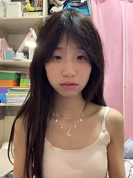 xiaotao-999 online show from September 24, 2025, 4:21 pm