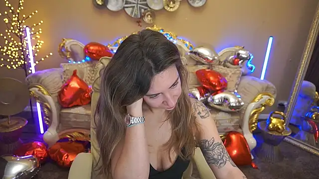 Snapshot of KateShanny chatting on February 12, 2026, 7:03 am KateShanny online show from February 12, 2026, 7:03 am