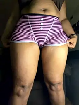 yummy0322 online show from November 26, 2025, 5:08 am