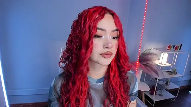 Camila Rivers online show from April 18, 2026, 4:55 pm