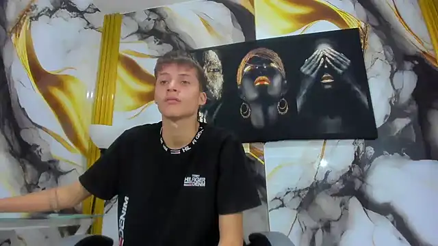 mono blonde online show from October 1, 2025, 6:47 pm