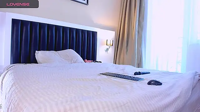 marrenaa online show from November 27, 2025, 7:10 am