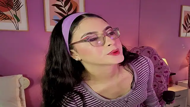 LiLLiAnderson online show from September 25, 2025, 11:47 am