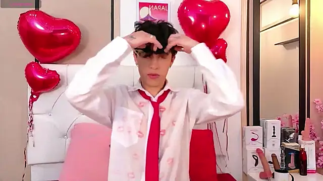 Axel  Evans online show from February 14, 2026, 1:08 pm