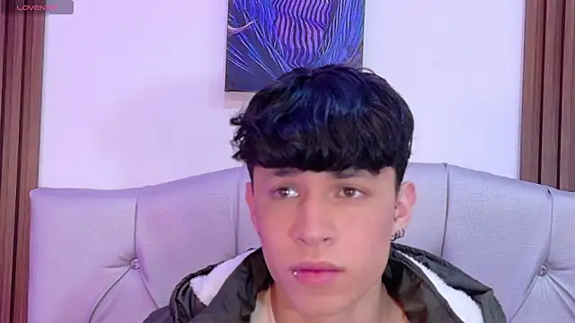 Axel  Evans online show from April 20, 2026, 12:30 pm