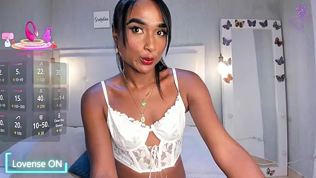 EsmeraldaNyx online show from September 9, 2025, 10:53 pm