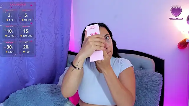 my aleja  online show from April 21, 2026, 1:42 am