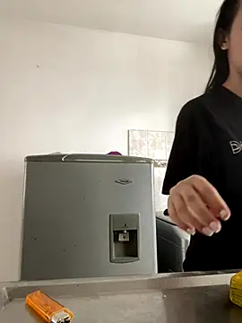 juliie star online show from October 7, 2025, 1:19 pm