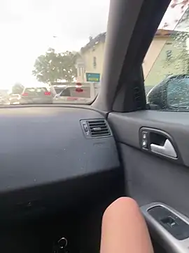 SarettaB90 online show from September 25, 2025, 4:11 pm