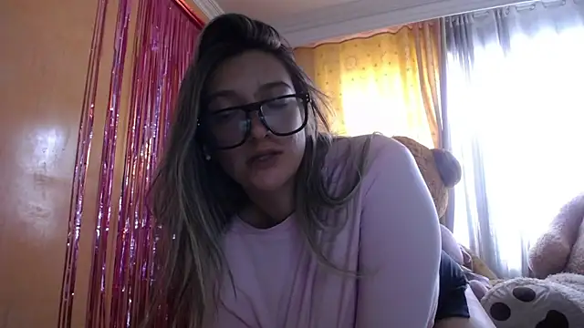 miss lilieth online show from June 6, 2026, 2:11 pm