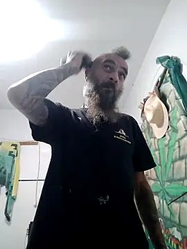 Zk1980 online show from November 3, 2025, 7:48 pm