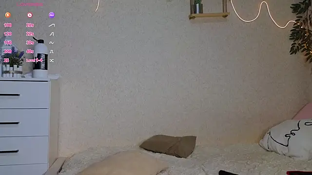 serenahall  online show from March 10, 2026, 8:14 pm