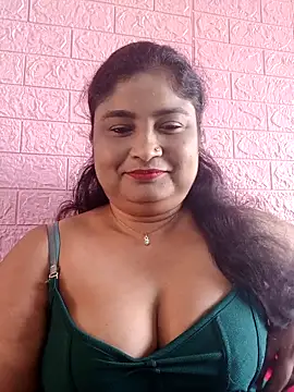 Snapshot of hornyriyanka chatting on September 18, 2025, 2:02 am hornyriyanka online show from September 18, 2025, 2:02 am