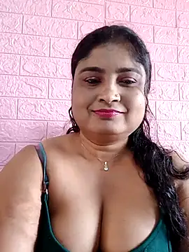 Snapshot of hornyriyanka chatting on October 13, 2025, 2:55 am hornyriyanka online show from October 13, 2025, 2:55 am