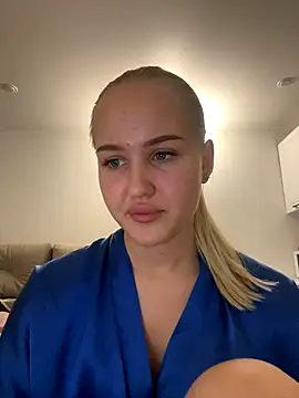 CandyVice online show from November 27, 2025, 3:36 pm