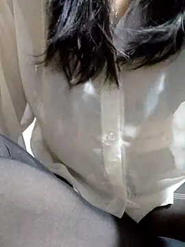 Maria2299 online show from February 14, 2026, 4:37 pm