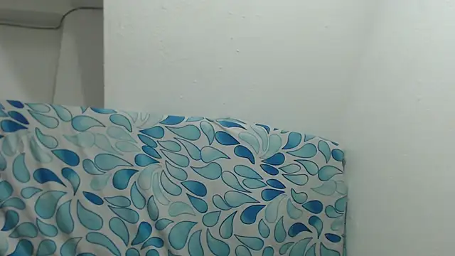 Lily Jone7 online show from November 1, 2025, 3:36 pm