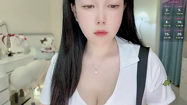 Bella Ava online show from May 19, 2026, 7:37 am