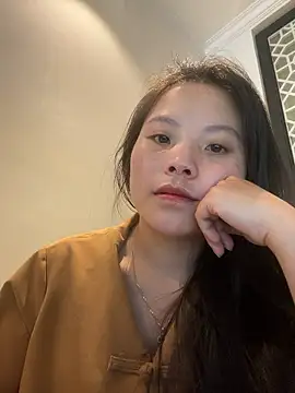 Bella 7777 online show from May 18, 2026, 9:37 am