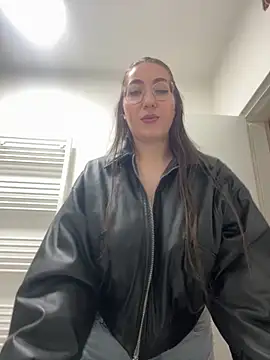 Kylie Kathy online show from June 8, 2026, 1:39 am